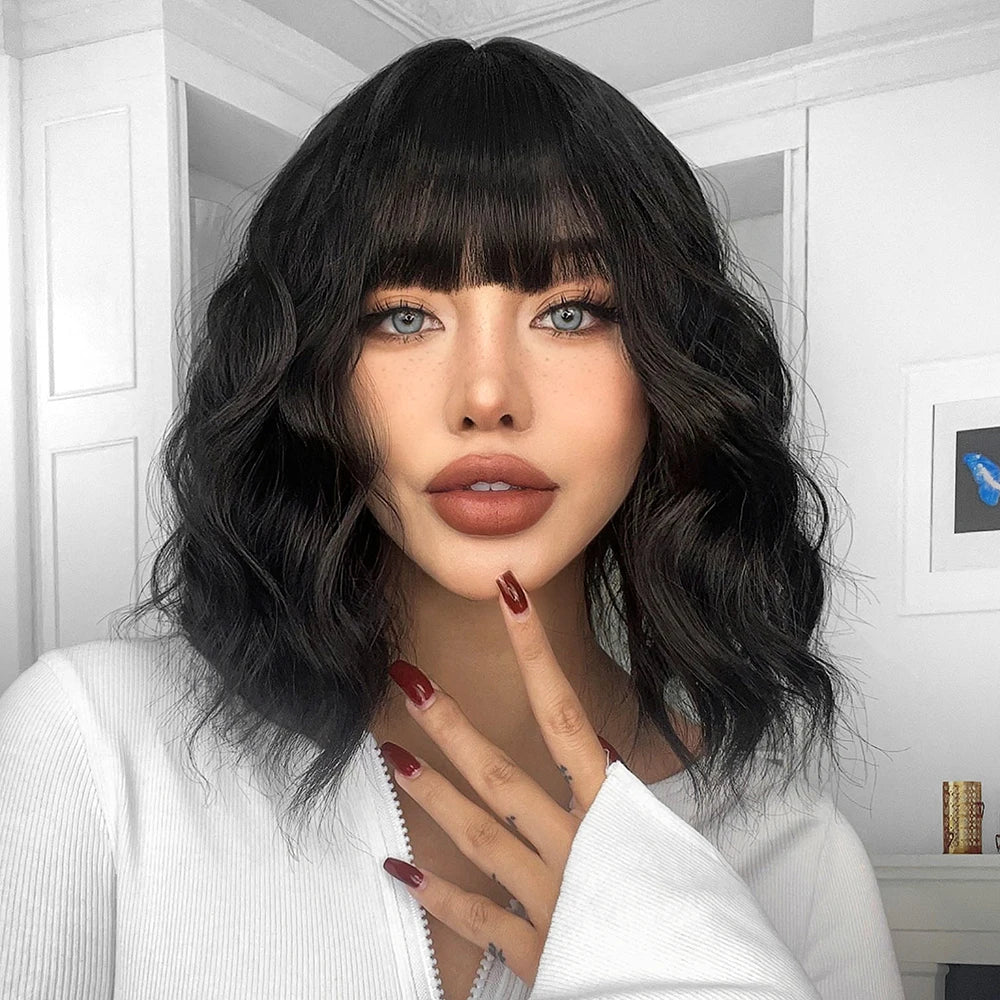 Ainizi Short Wave Daily Female Wigs Heat Resistant Ombre Brown Mixed Platinum High Density Machine Made Synthetic Wig with Bangs