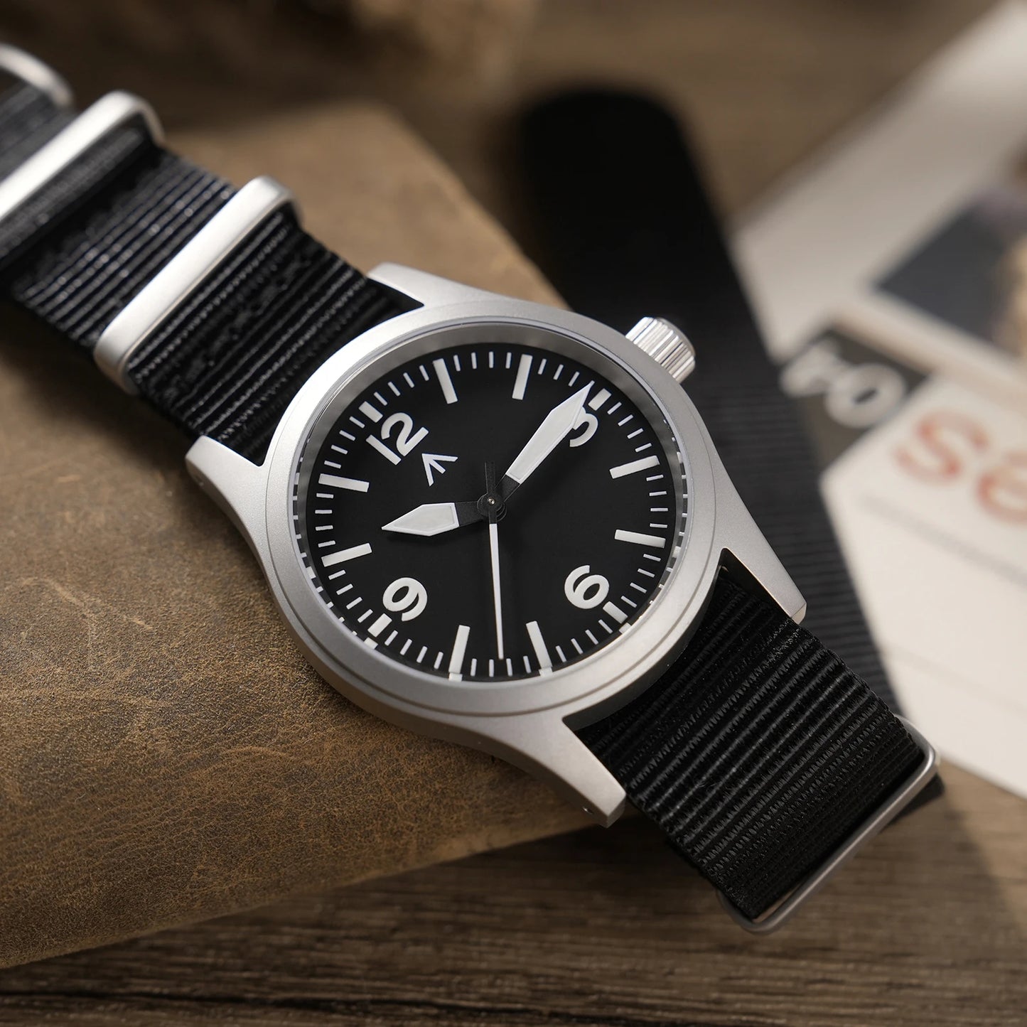 Militado New ML05 Sweep Seconds Movement VH31 Sapphire Super-LumiNova BGW9 High Transparency AR Coated 38mm Vintage Watches