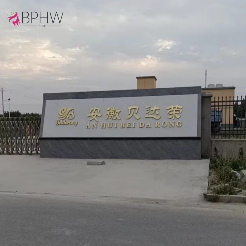 Body Wave Wig With Bangs Brazilian Human Hair Wig Sale Full Machine Made Fringe Glueless Wigs Ready To Wear 100% Original Hair