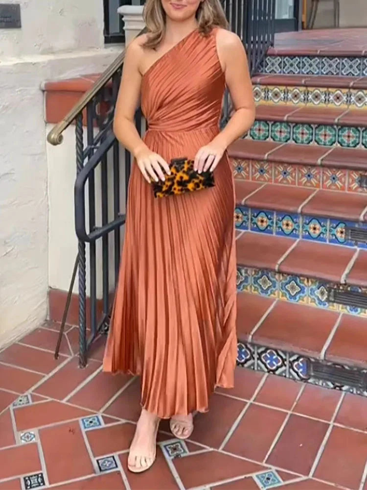 2026 spring/summer new solid color waist cinching sexy temperament elegant single shoulder sloping collar pleated long dress