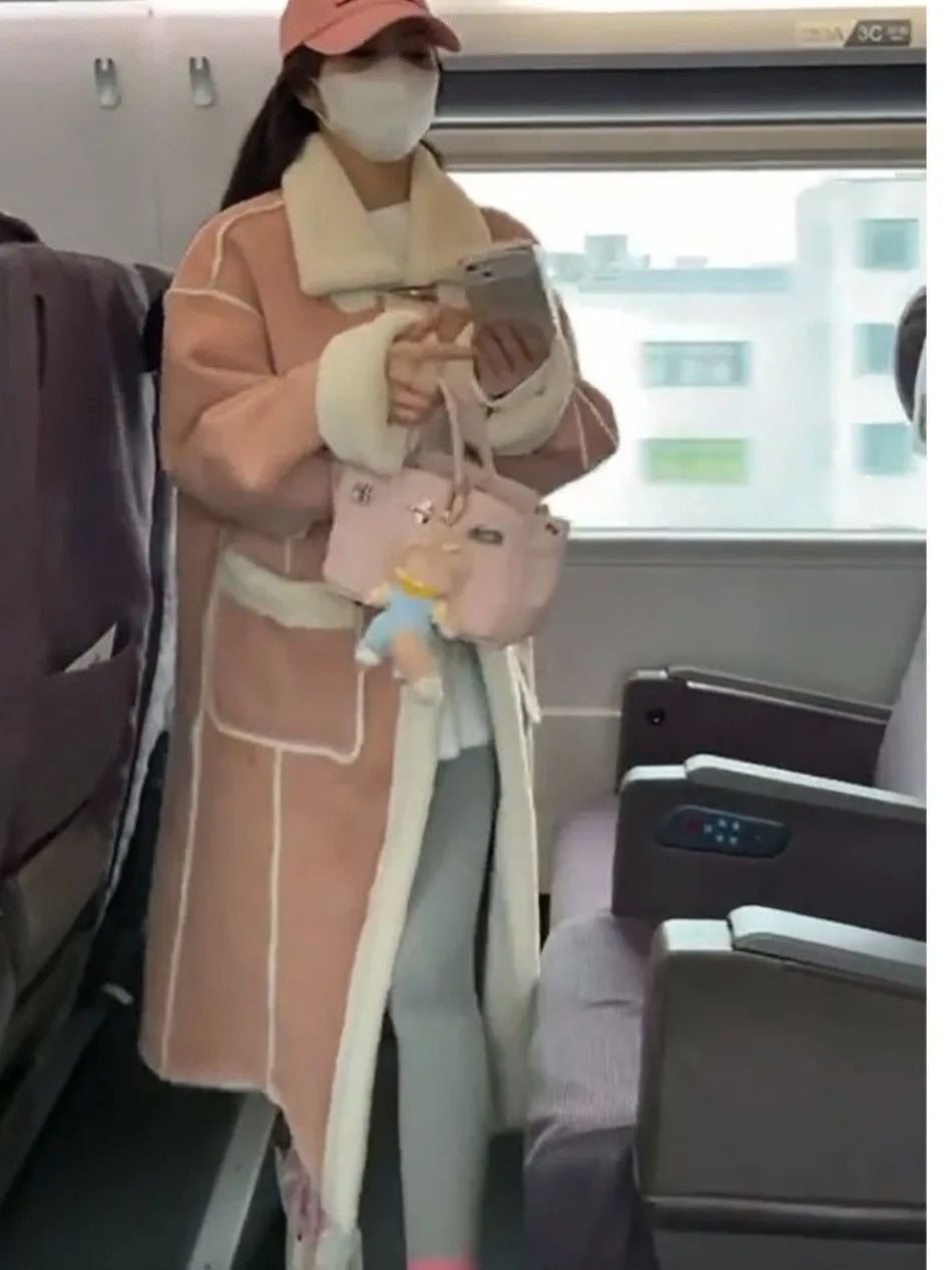 2025 Autumn Winter Women's Simple and Chic Long Coat with Button Design Lamb Wool Collar, Versatile and Stylish for Casual Wear