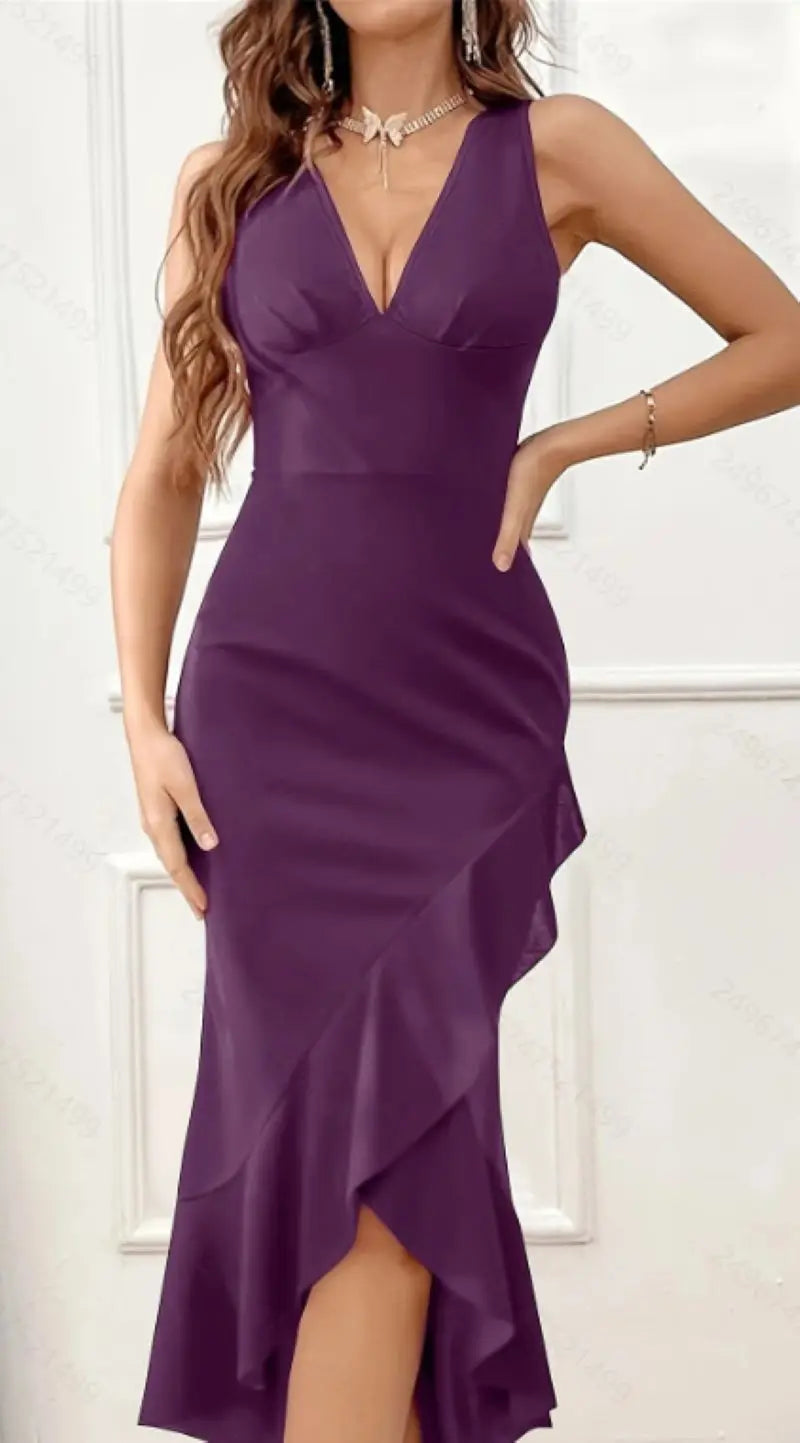 The New Europe and women's dress wrap buttocks swallow tail skirt v-neck slit ruffle dress dress