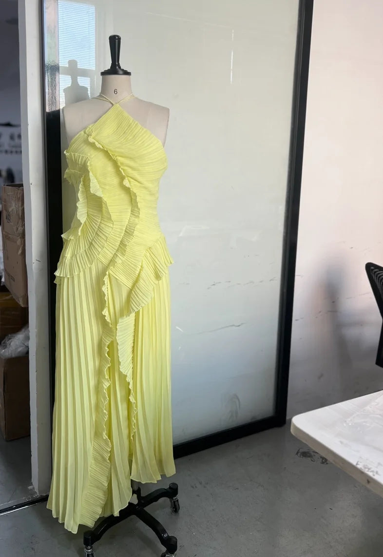 Elegant Purple Halter A Line Prom Gowns Ruffles Tiered Backless Party Gown Summer Vacation Chiffon Long Evening Dress