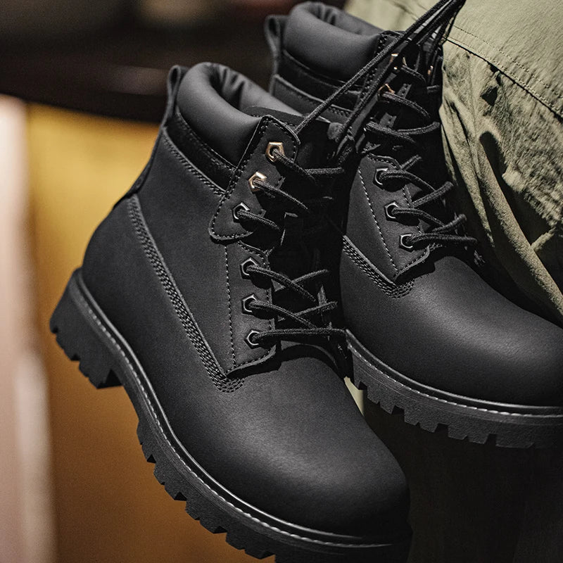 Maden Men's Versatile Black Boots Plush Lining Warmth Shoes Retro Non-Slip Thick Sole Work Boots Outdoor Casual Mid-Calf Boots