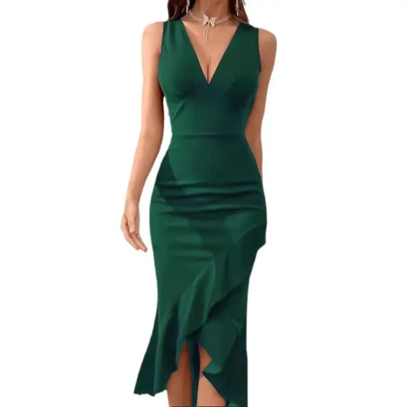 The New Europe and women's dress wrap buttocks swallow tail skirt v-neck slit ruffle dress dress