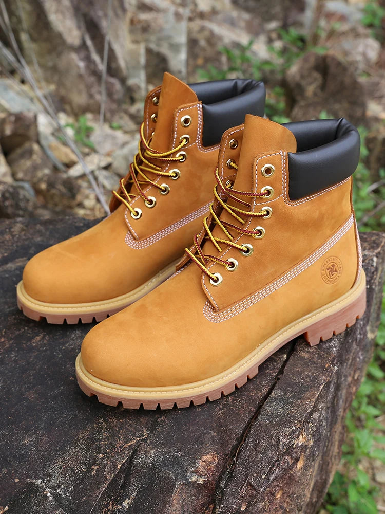 Cowhide Hiking Shoes Men Waterproof Male Motorcycle boots travel sneakers Tactical Hunting Boots Desert Combat Ankle Boots