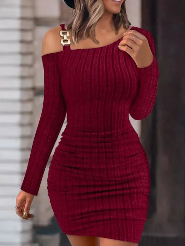 Stylish Metal Sheet Diagonal Collar Long Sleeved Dress  Women's Solid Slim knitted Dresses Sexy Off Shoulder Autum Roben