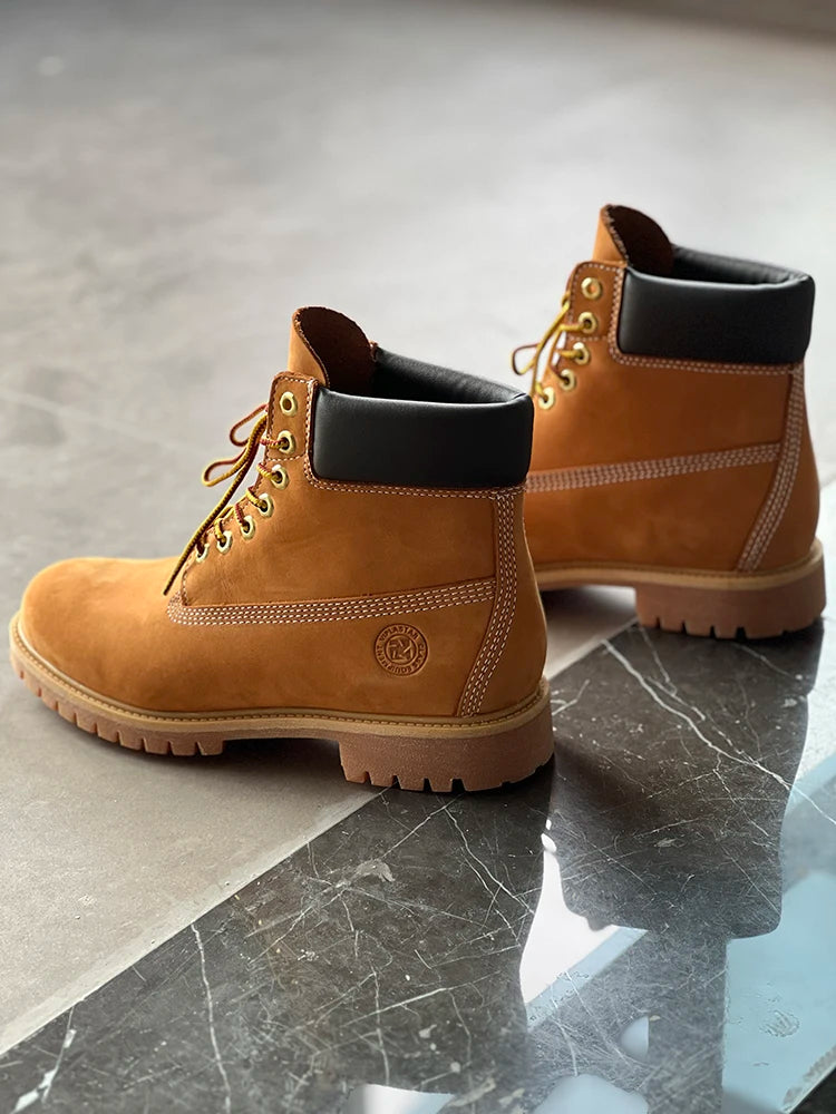 Cowhide Hiking Shoes Men Waterproof Male Motorcycle boots travel sneakers Tactical Hunting Boots Desert Combat Ankle Boots