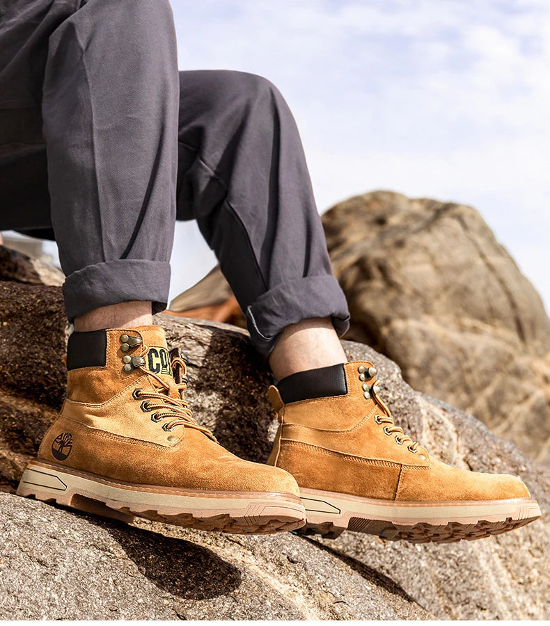 Autumn Winter Velvet Platform Boots for Men Designer Soft-soled Cow Suede Work Shoes Man Fashion Non-slip Yellow Ankle Boot Male