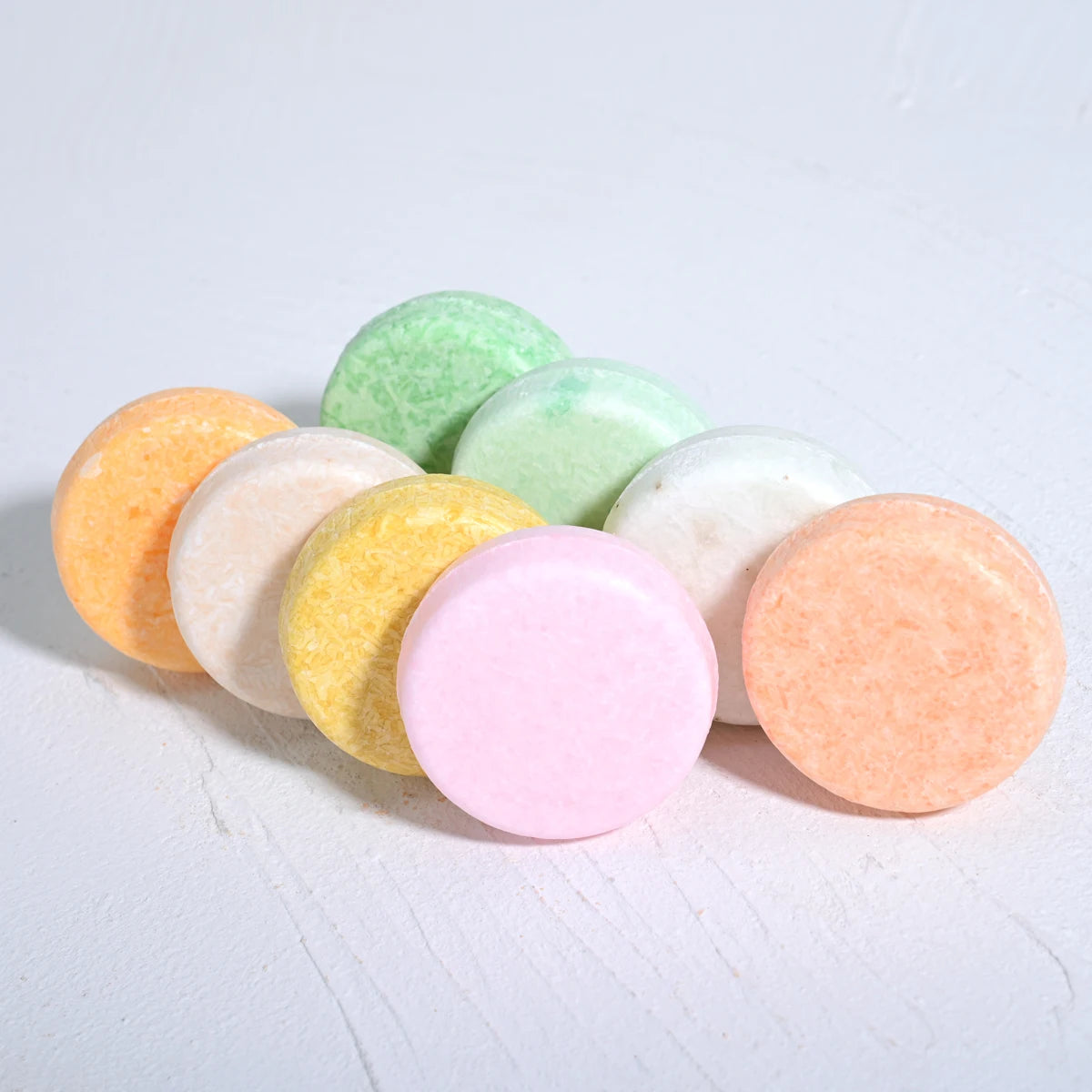 Fruit cherry shampoo fragrance soap nourishes hair, deeply cleanses and controls oil, refreshing soap