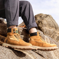 Autumn Winter Velvet Platform Boots for Men Designer Soft-soled Cow Suede Work Shoes Man Fashion Non-slip Yellow Ankle Boot Male