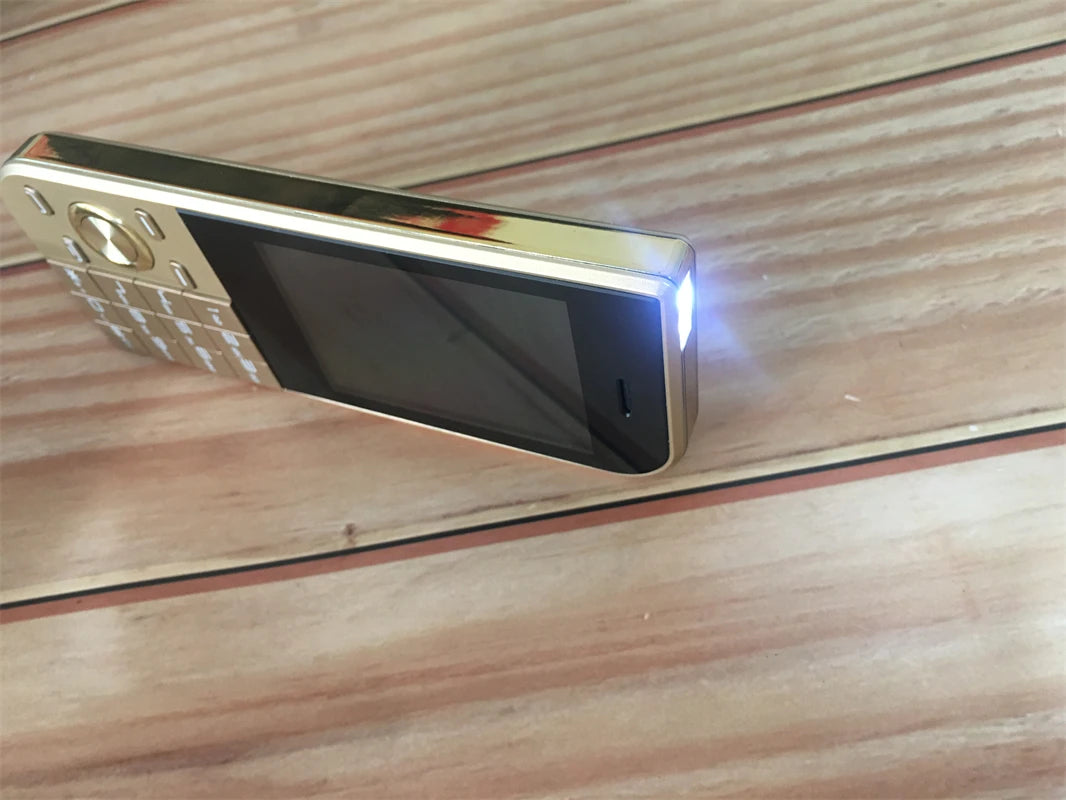 2025 New Push Button Mobile Phone 2.8' Three SIM 3SIM Bluetooth Flashlight MP3 Wireless FM Camera Vibration BigHorn CellPhone