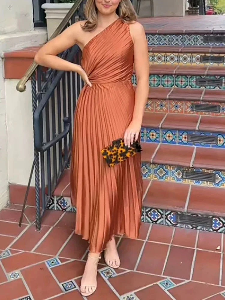 2026 spring/summer new solid color waist cinching sexy temperament elegant single shoulder sloping collar pleated long dress