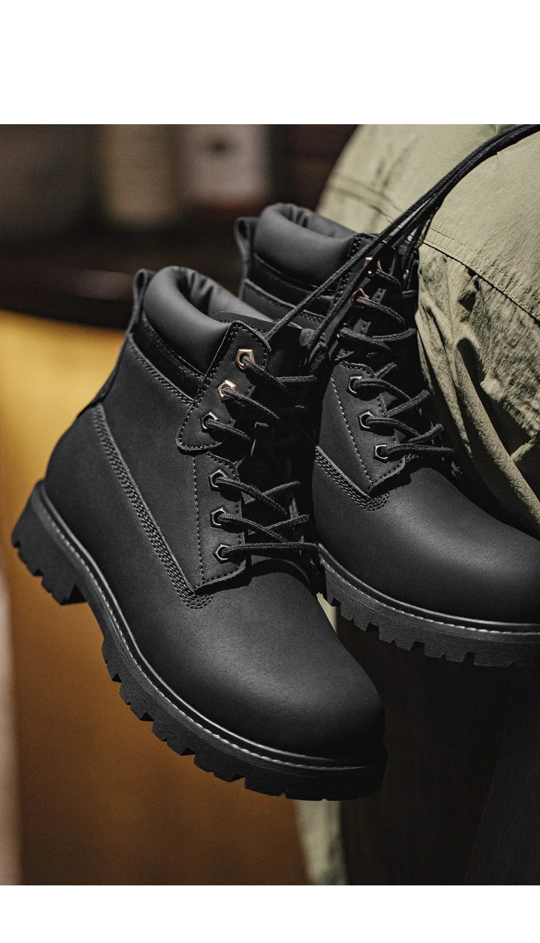 Maden Men's Versatile Black Boots Plush Lining Warmth Shoes Retro Non-Slip Thick Sole Work Boots Outdoor Casual Mid-Calf Boots